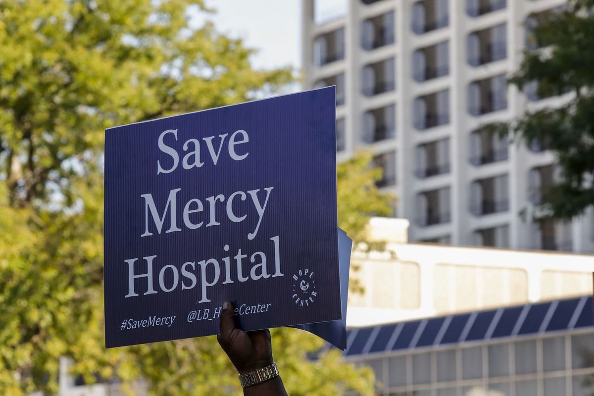 Op-ed: Mercy Hospital’s survival is crucial to the pregnant women it serves